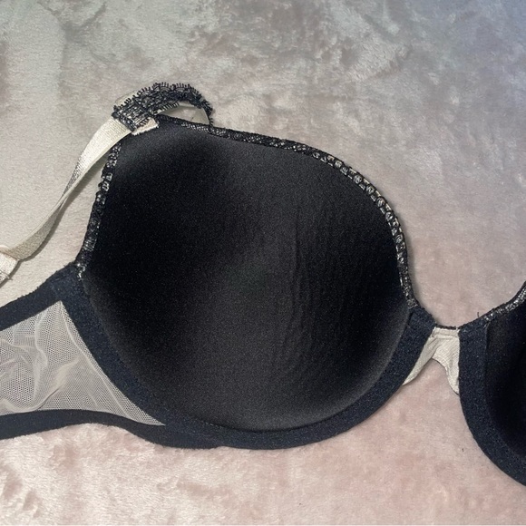 Victoria’s Secret lined Demi bra size 36C - Picture 12 of 12